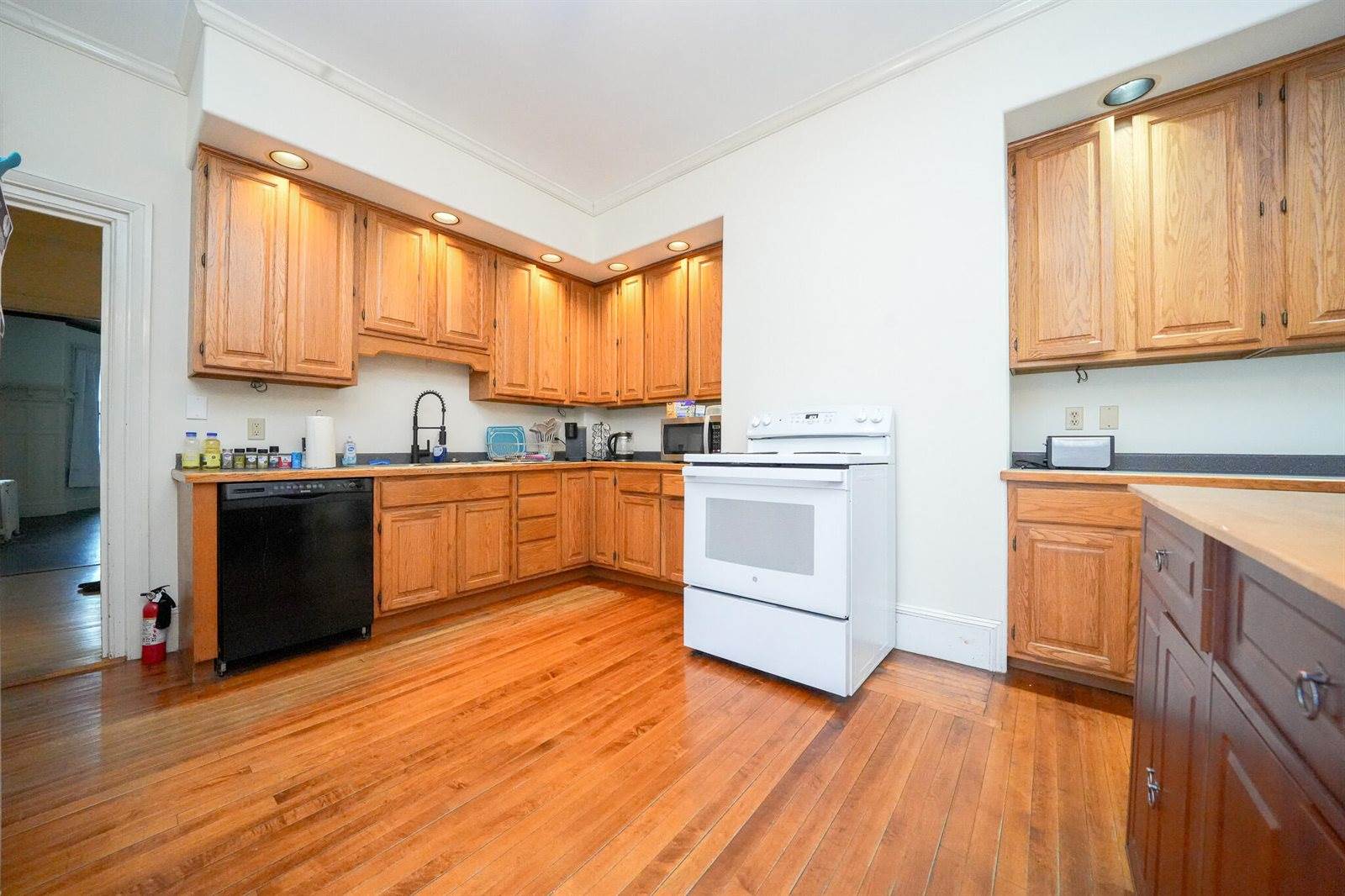 115 Essex Street, Bangor, ME 04401