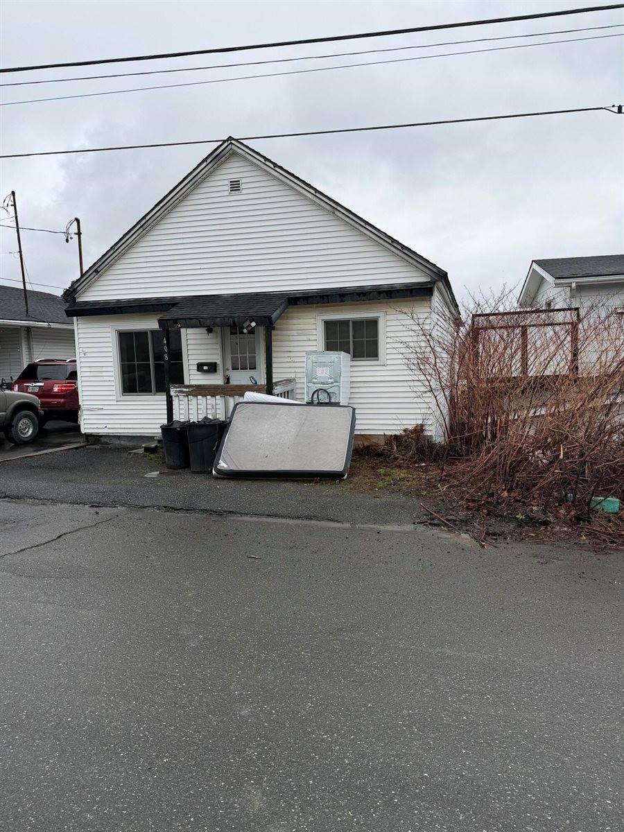 408 Saint Thomas Street, Madawaska, ME 04756