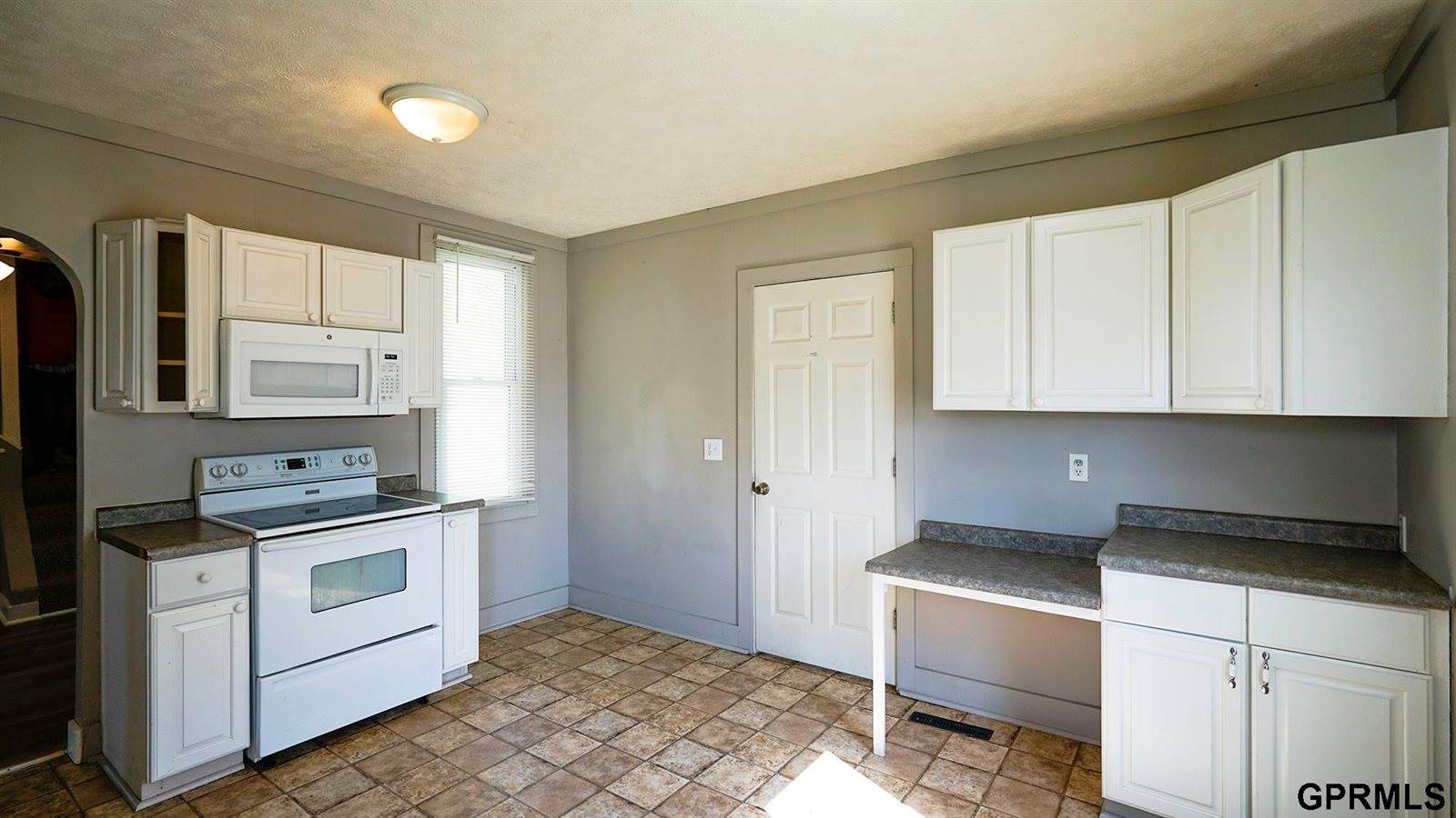 2002 Front Street, Blair, NE 68008