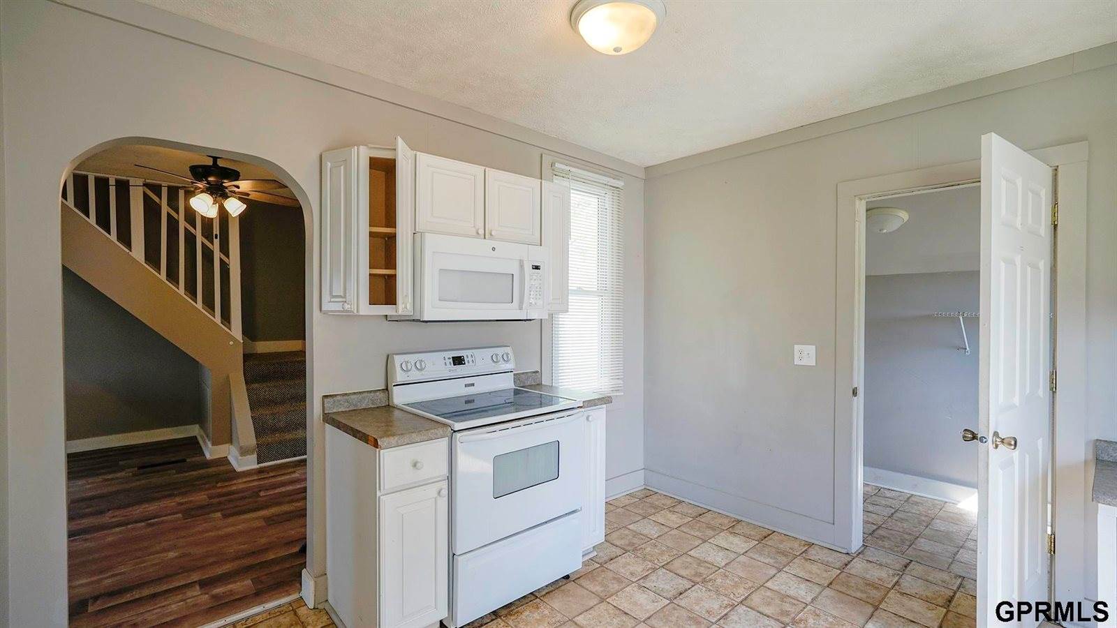 2002 Front Street, Blair, NE 68008