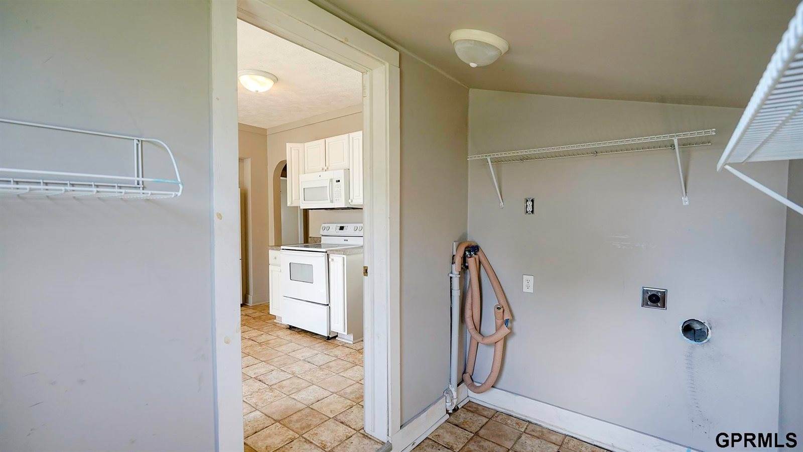 2002 Front Street, Blair, NE 68008