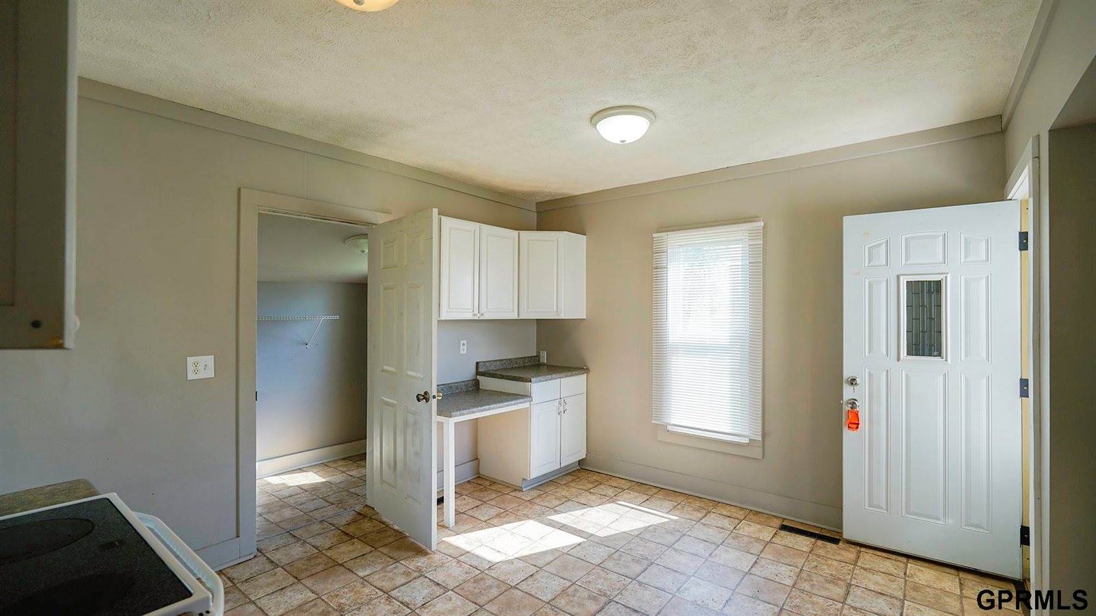 2002 Front Street, Blair, NE 68008