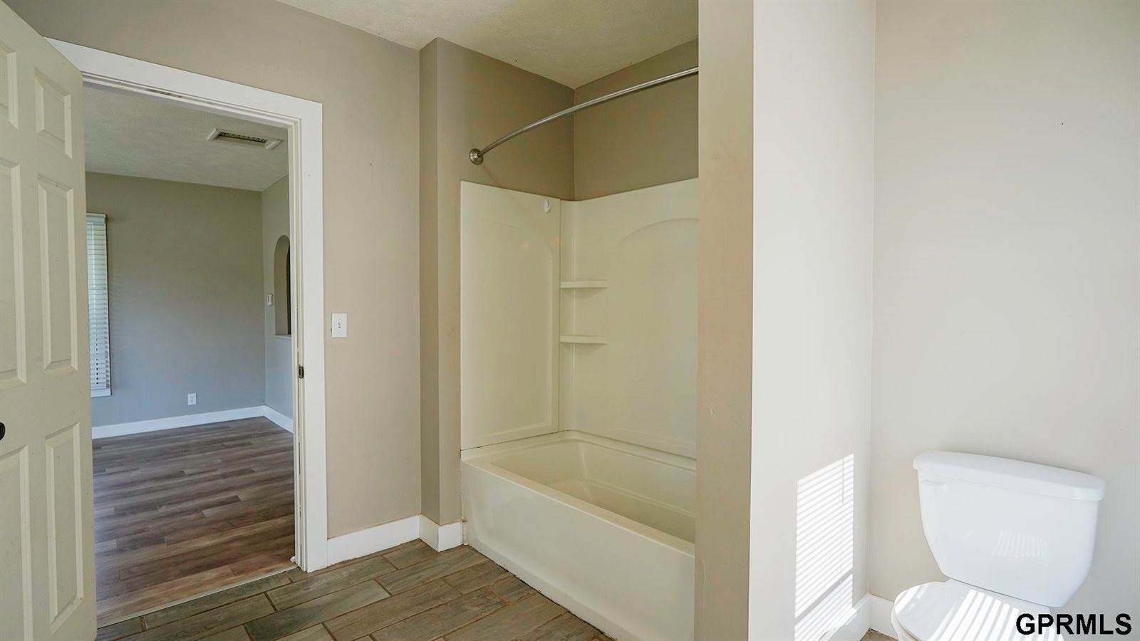 2002 Front Street, Blair, NE 68008