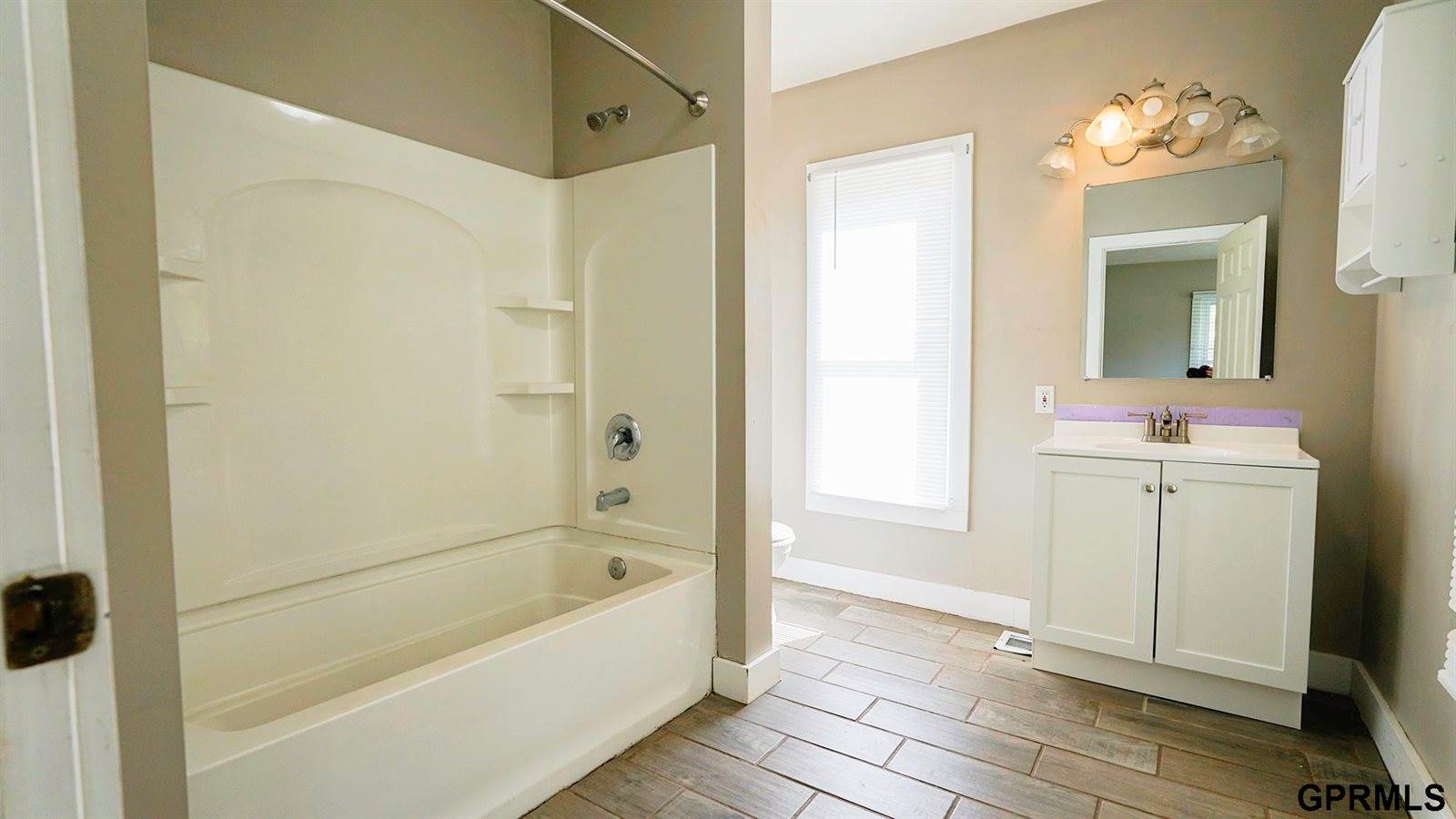 2002 Front Street, Blair, NE 68008