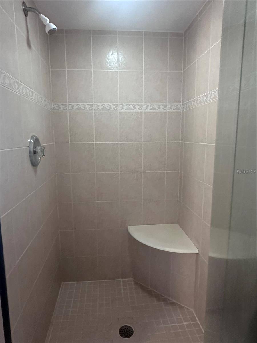 10632 Lake Vista Drive, Seminole, FL 33772