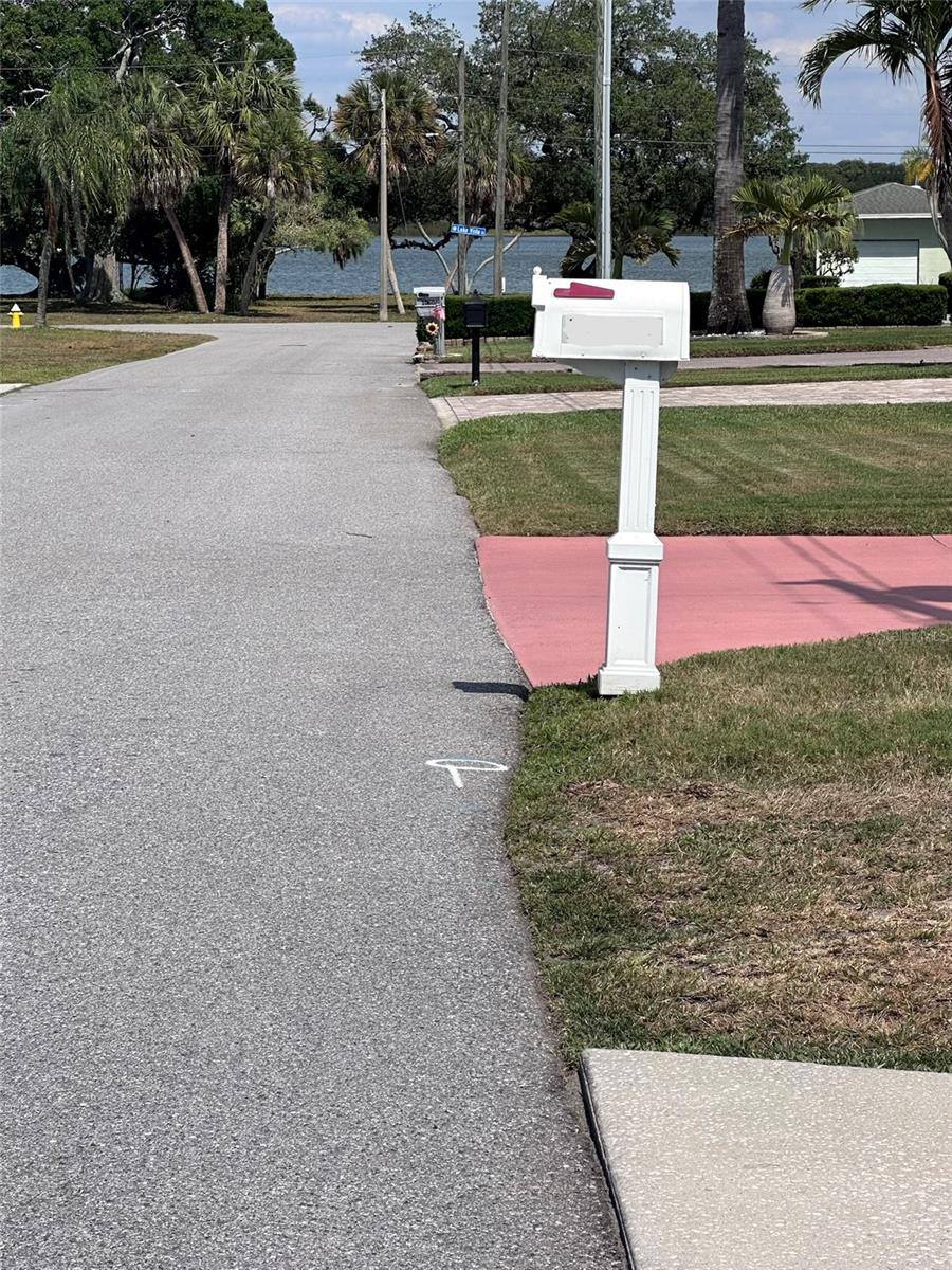 10632 Lake Vista Drive, Seminole, FL 33772
