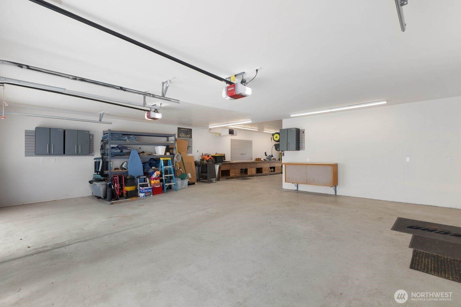 2181 Mariner Beach Drive, Oak Harbor, WA 98277