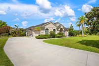 22610 Night Heron Way, Bradenton, FL 34202