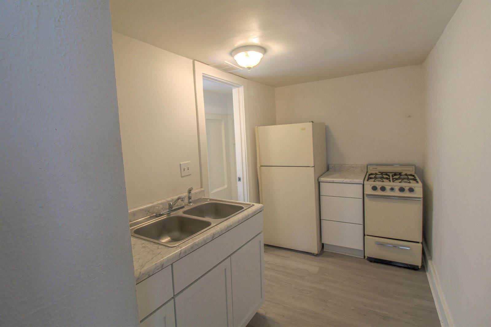 1208 Princeton Avenue, Kalamazoo, MI 49007