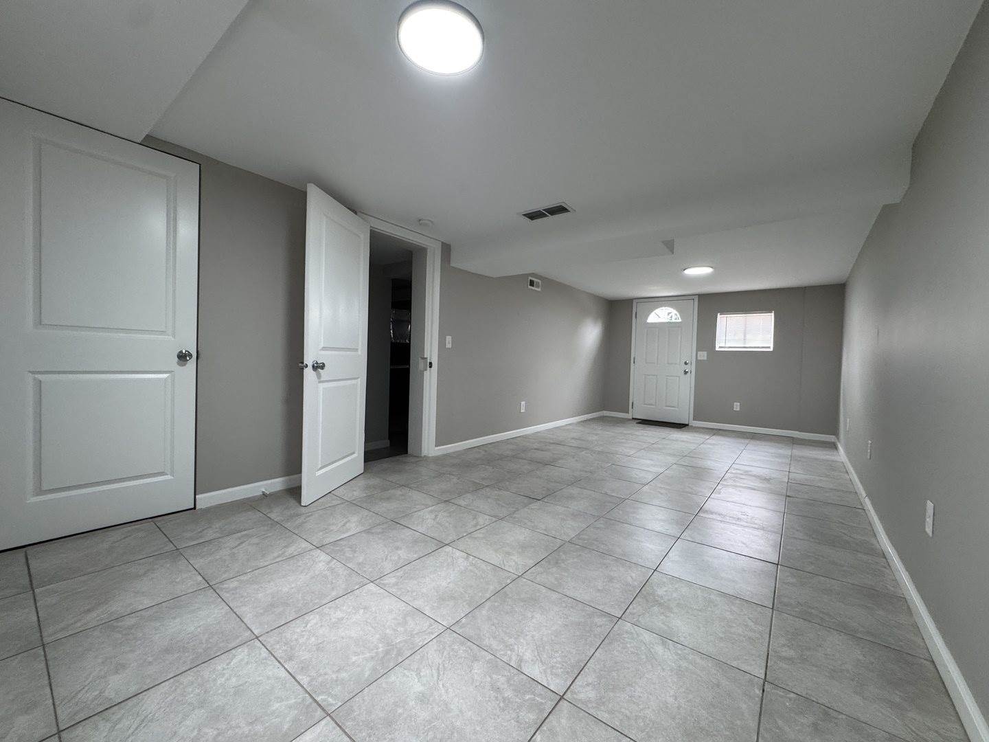 2038 North Myrtle Street, Davenport, IA 52804