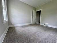 2038 North Myrtle Street, Davenport, IA 52804