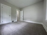 2038 North Myrtle Street, Davenport, IA 52804