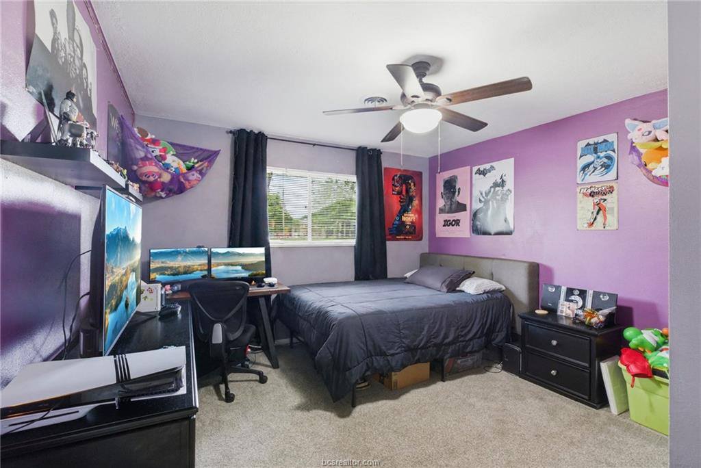 3902 Stillmeadow Drive, Bryan, TX 77802
