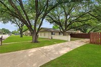 3902 Stillmeadow Drive, Bryan, TX 77802