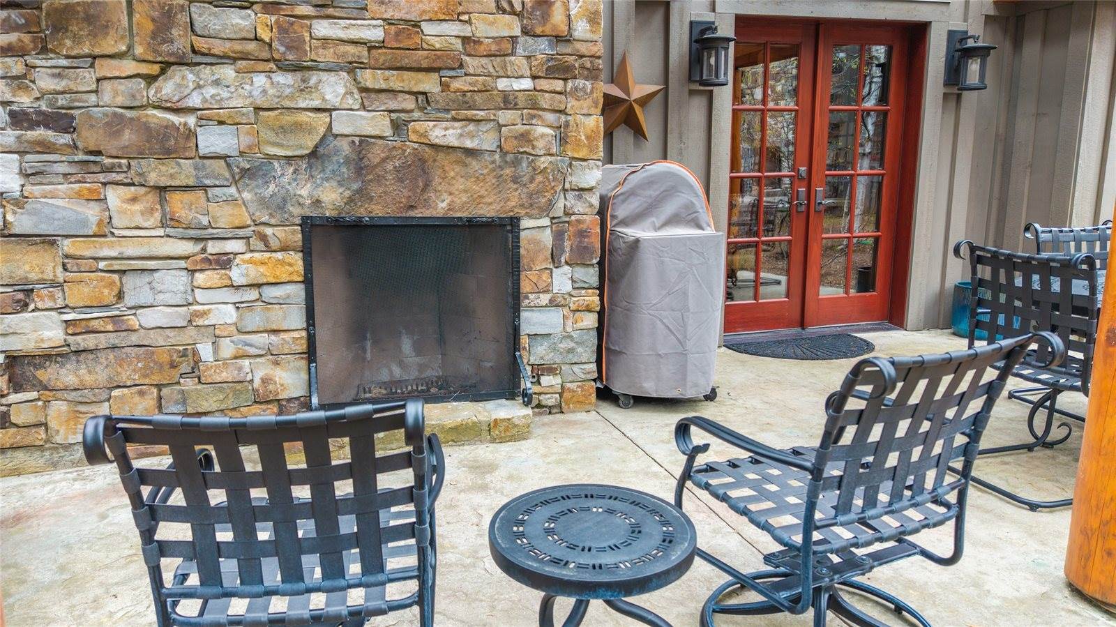 2126 Iron Horse Drive, Whitefish, MT 59937