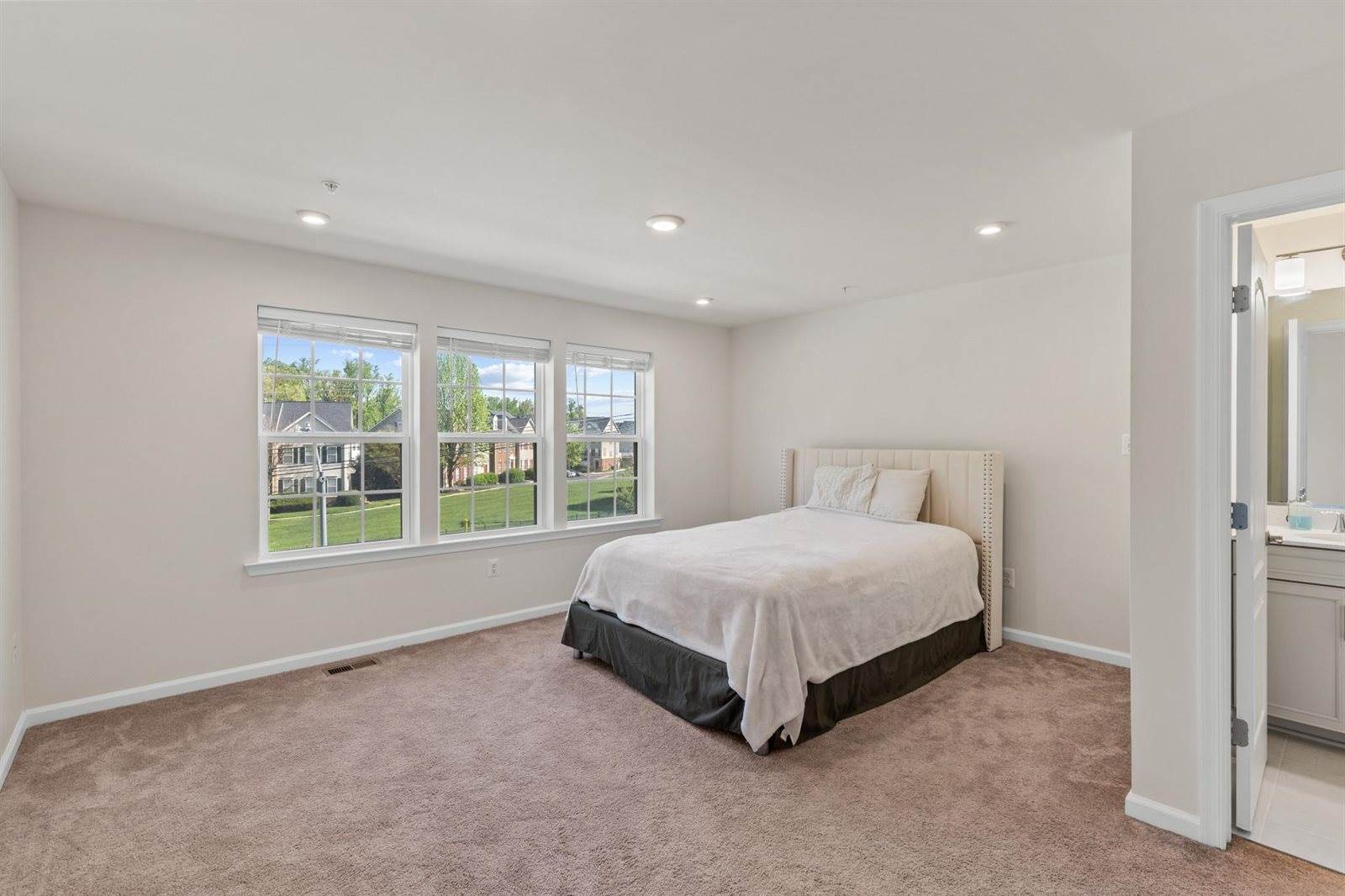 9379 Seney Ln, Owings Mills, MD 21117