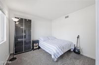 173 Harpstone Lane, Simi Valley, CA 93065