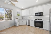 173 Harpstone Lane, Simi Valley, CA 93065