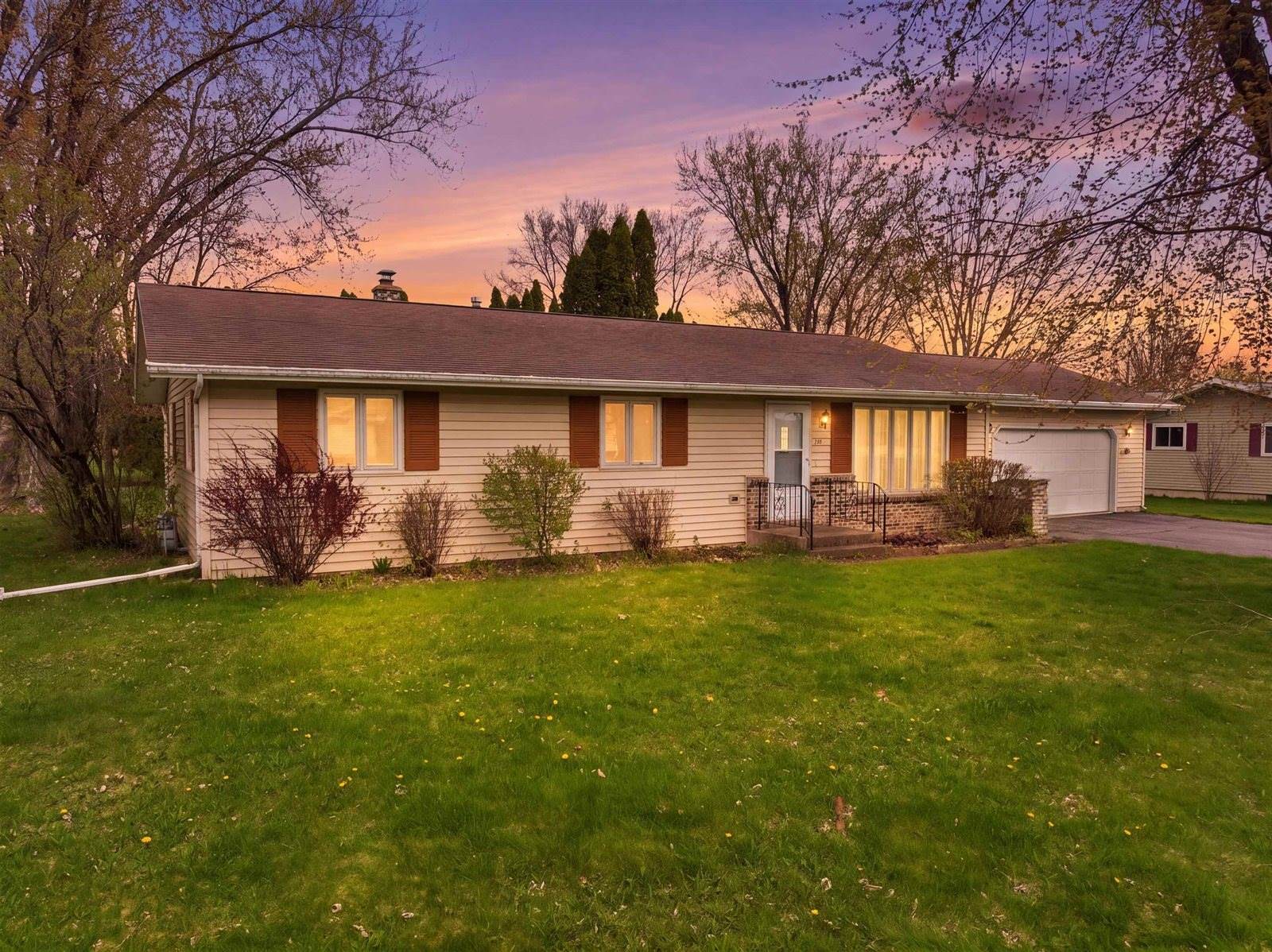 606 E Clark Street, Spencer, WI 54479