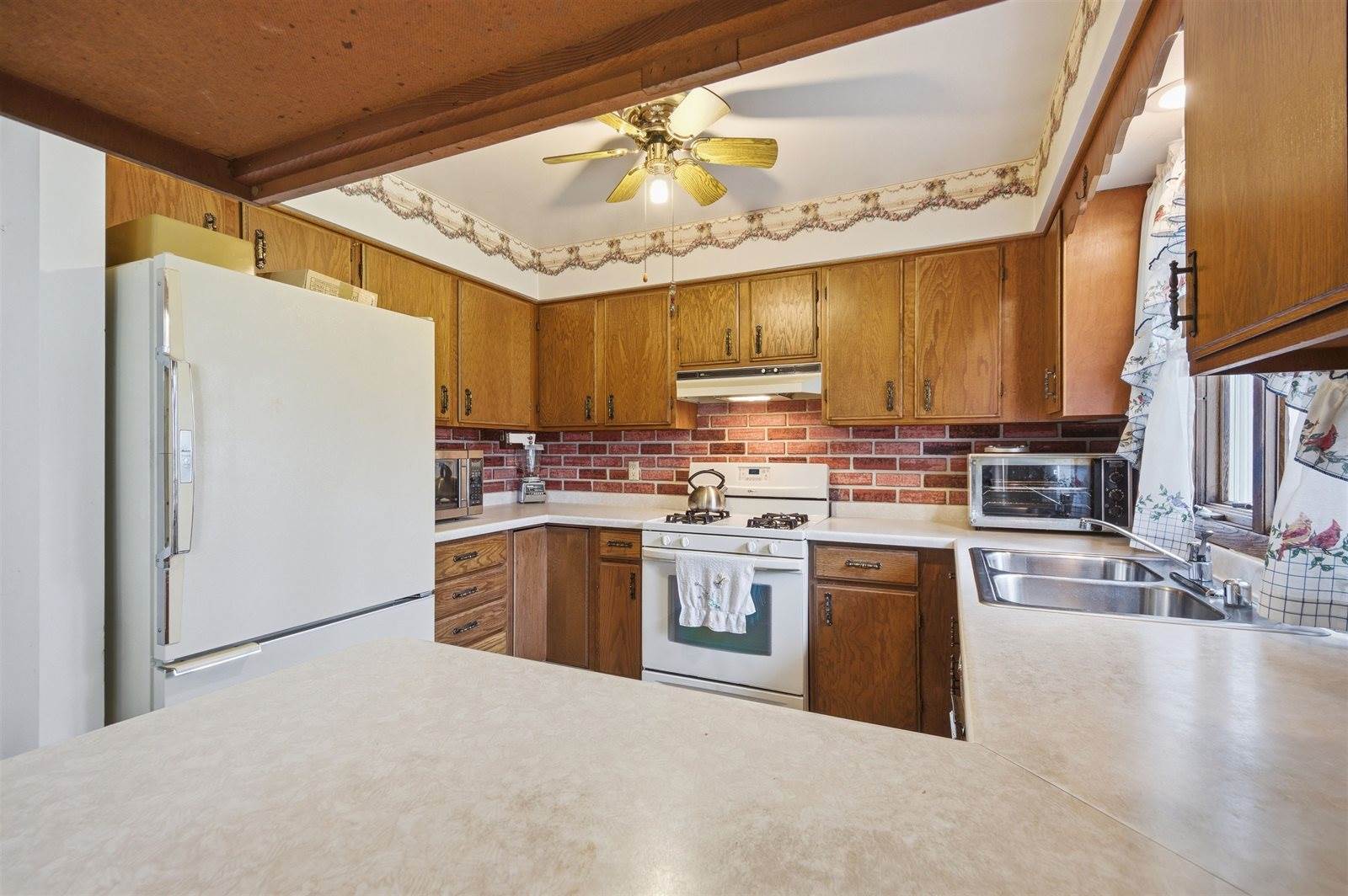 606 E Clark Street, Spencer, WI 54479