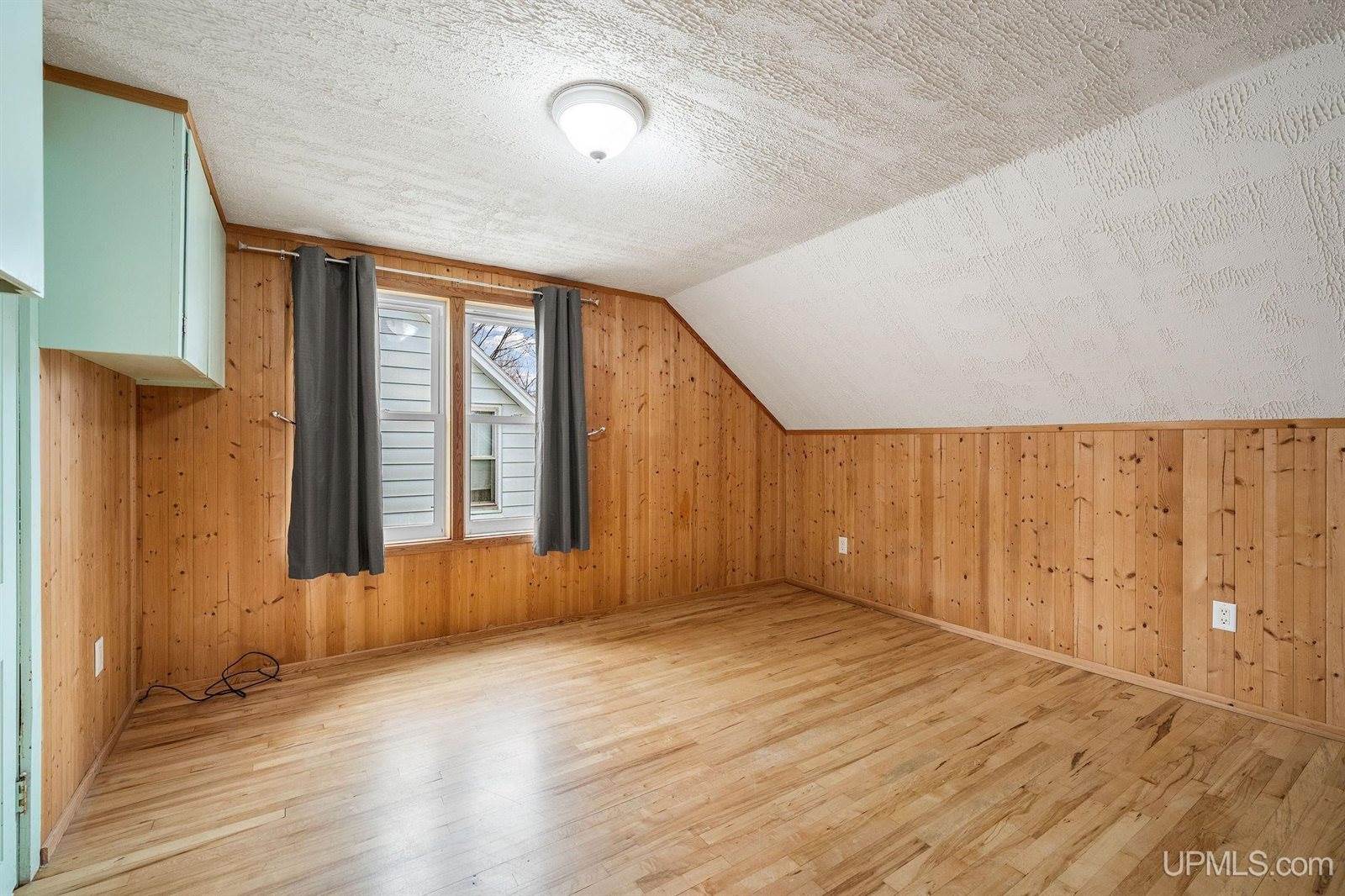 414 Peninsula Street, Negaunee, MI 49866