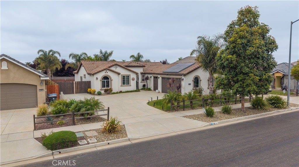 207 Dressler, Santa Maria, CA 93454