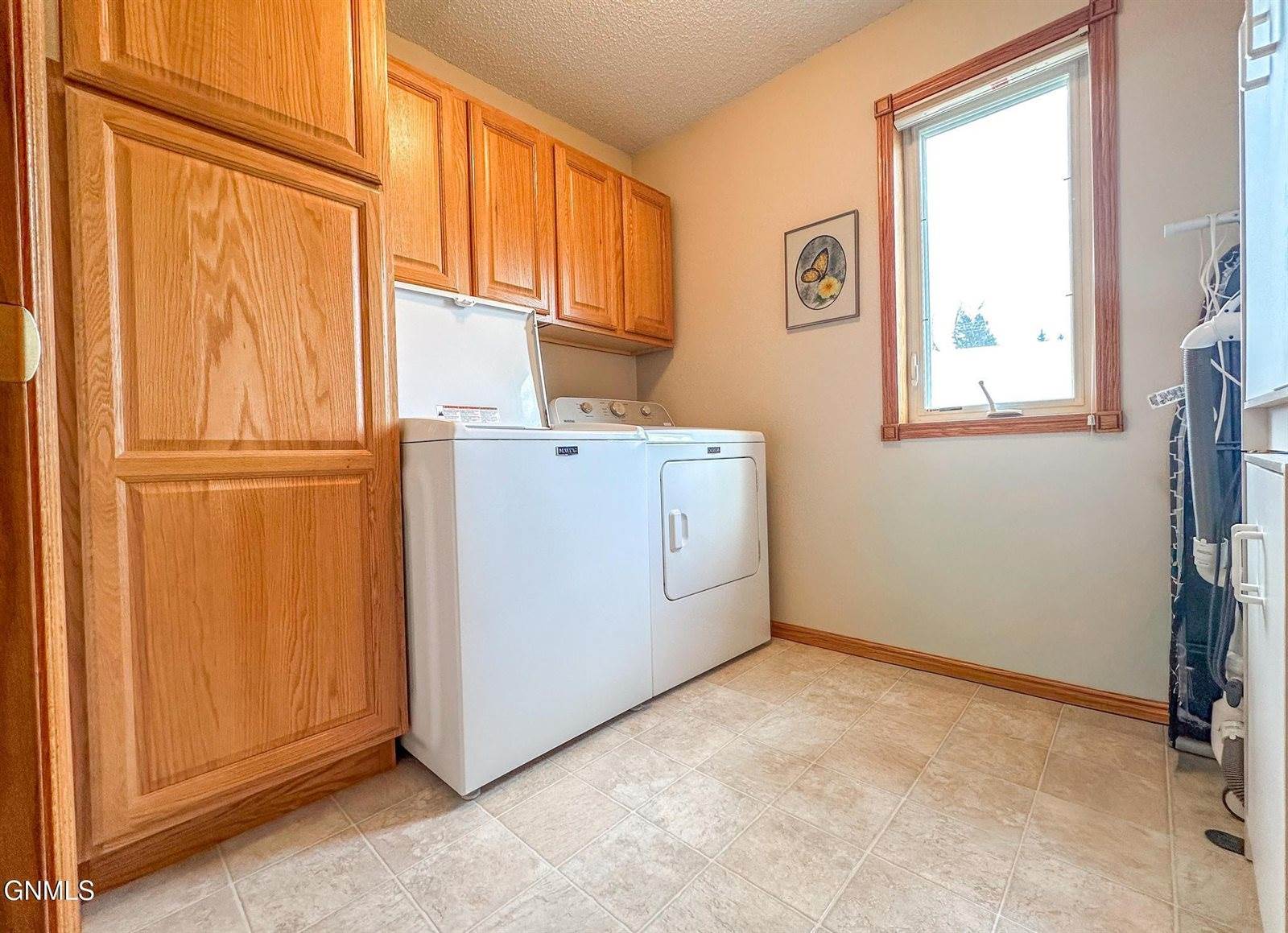 3015 Colorado Drive, Bismarck, ND 58503