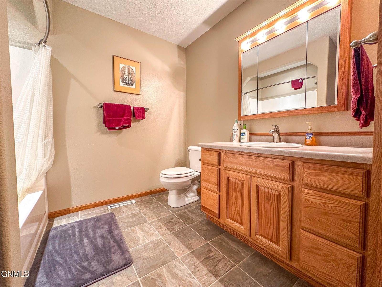 3015 Colorado Drive, Bismarck, ND 58503