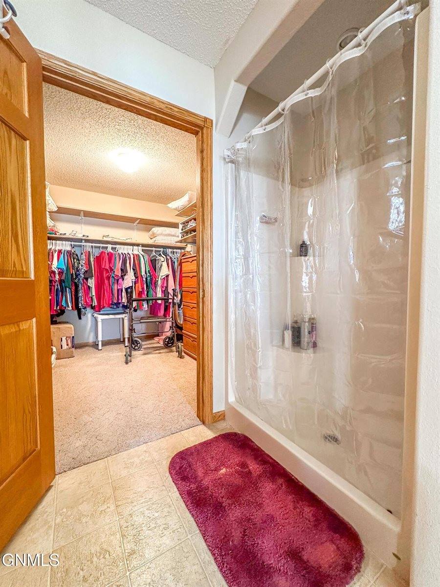 3015 Colorado Drive, Bismarck, ND 58503