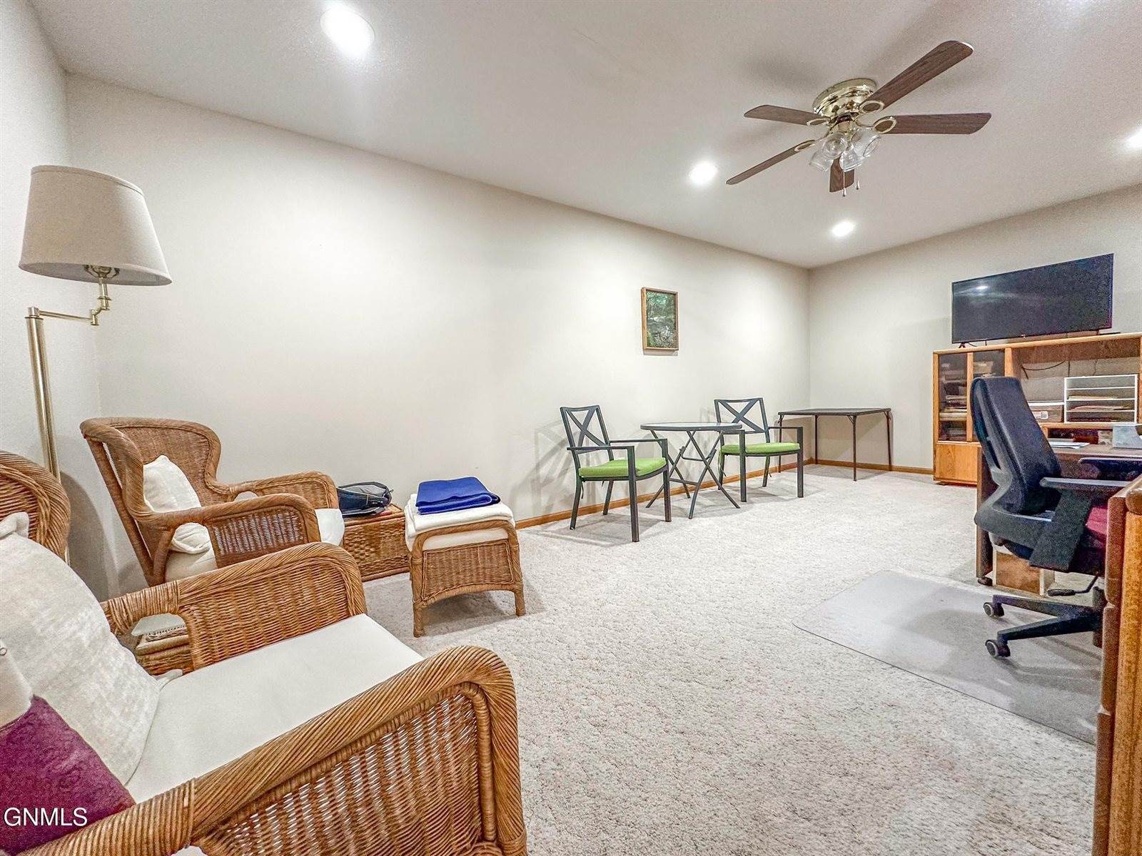 3015 Colorado Drive, Bismarck, ND 58503