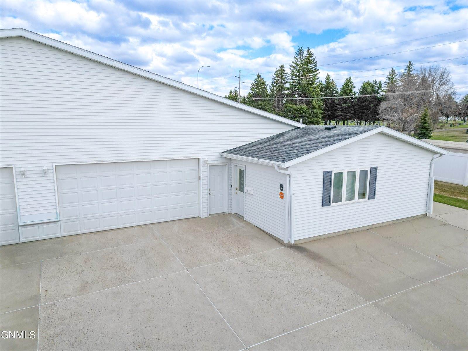 3015 Colorado Drive, Bismarck, ND 58503