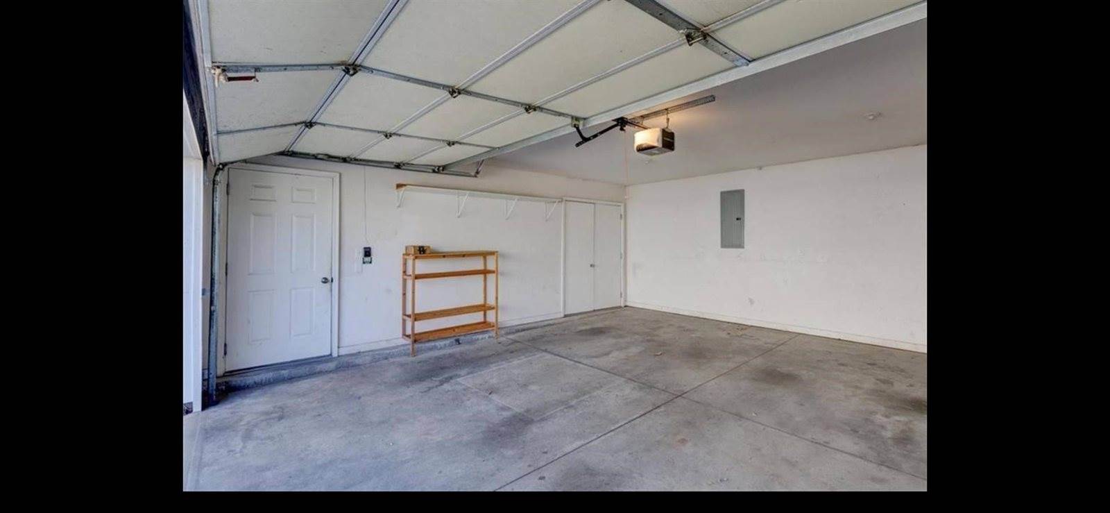 1062 10th Avenue NW, Altoona, IA 50009