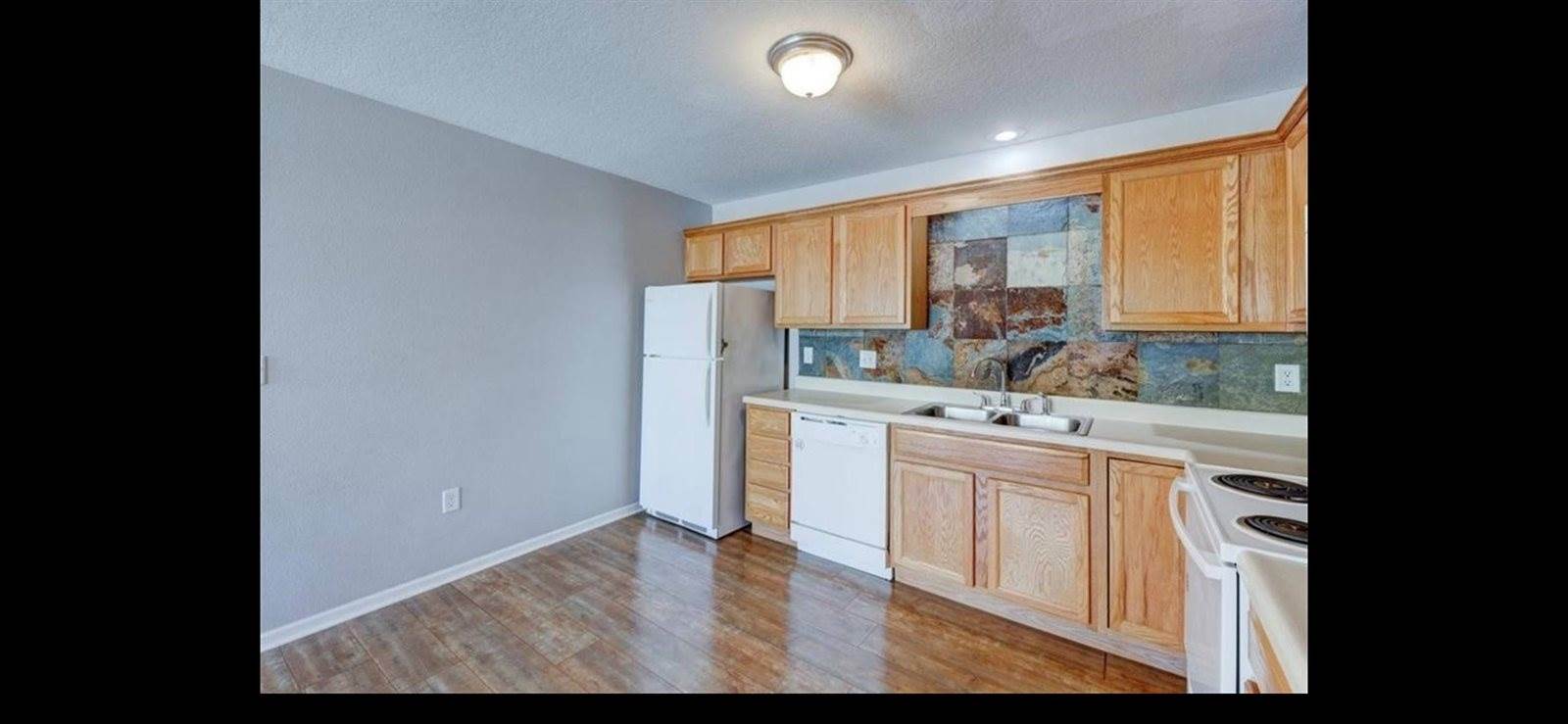 1062 10th Avenue NW, Altoona, IA 50009