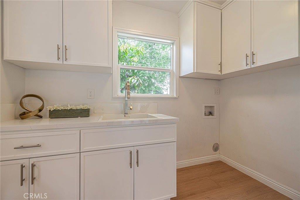 6454 Baird, Reseda, CA 91335