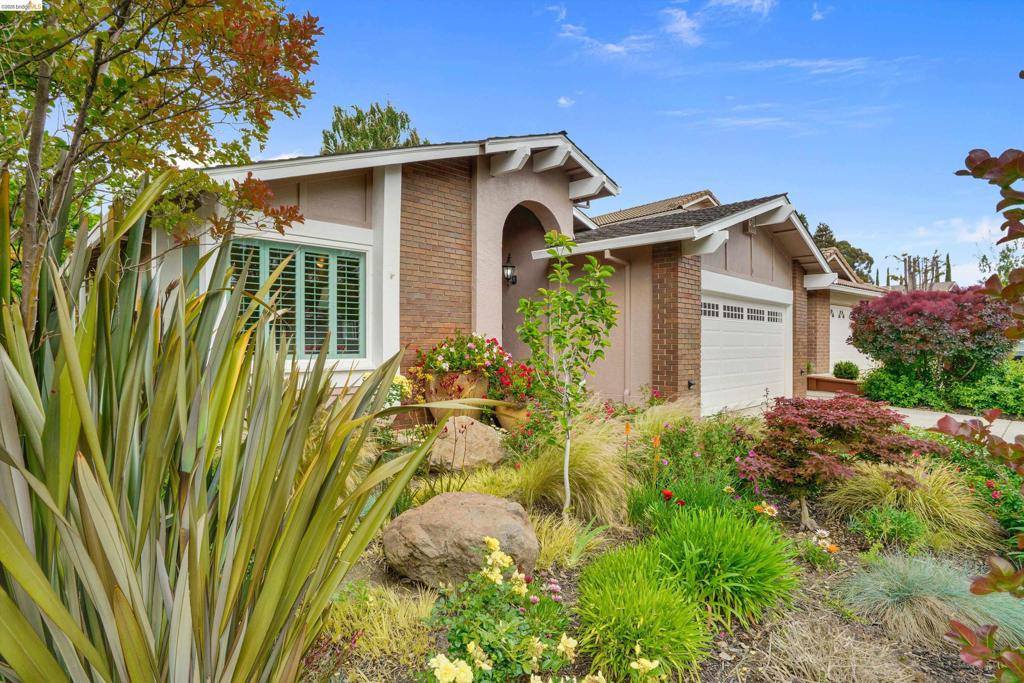 5001 Saint Garrett Ct, Concord, CA 94521