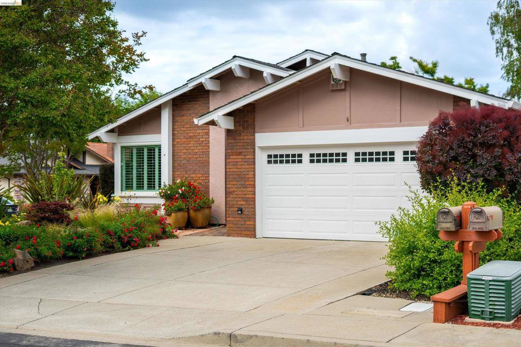5001 Saint Garrett Ct, Concord, CA 94521