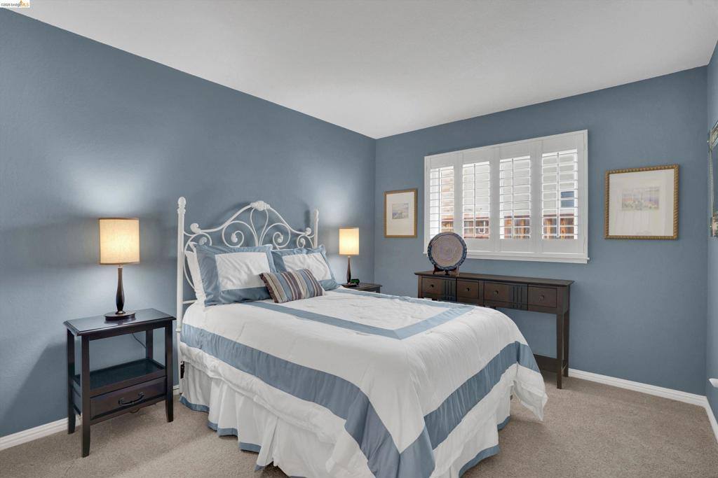 5001 Saint Garrett Ct, Concord, CA 94521
