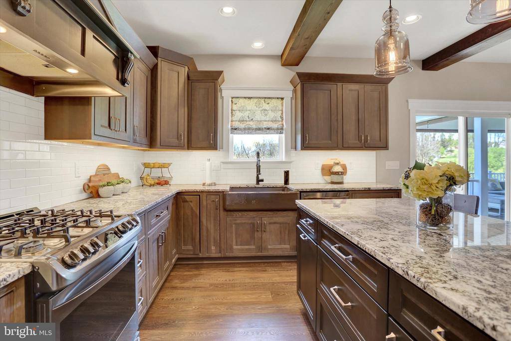 102 Memorial Drive, Harrisburg, PA 17112