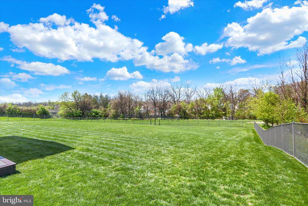 102 Memorial Drive, Harrisburg, PA 17112