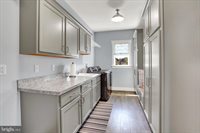 102 Memorial Drive, Harrisburg, PA 17112