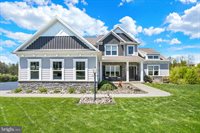 102 Memorial Drive, Harrisburg, PA 17112