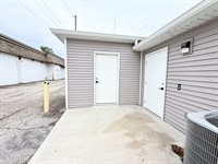 Listing Photo 12