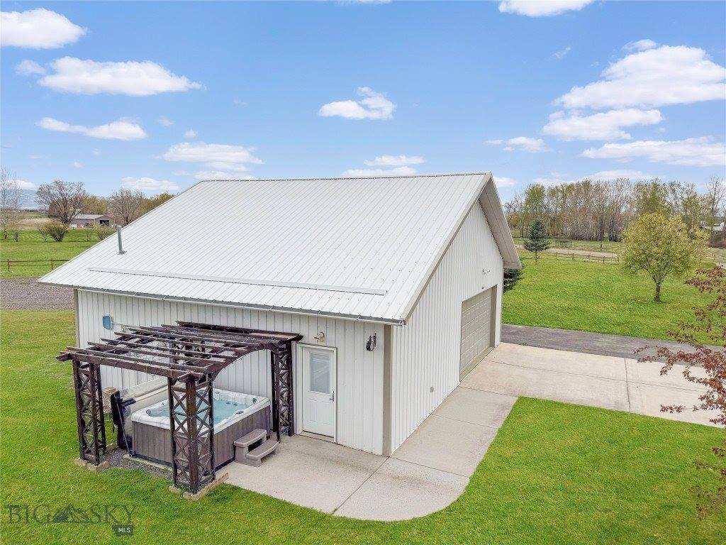 395 Parker Drive, Belgrade, MT 59714