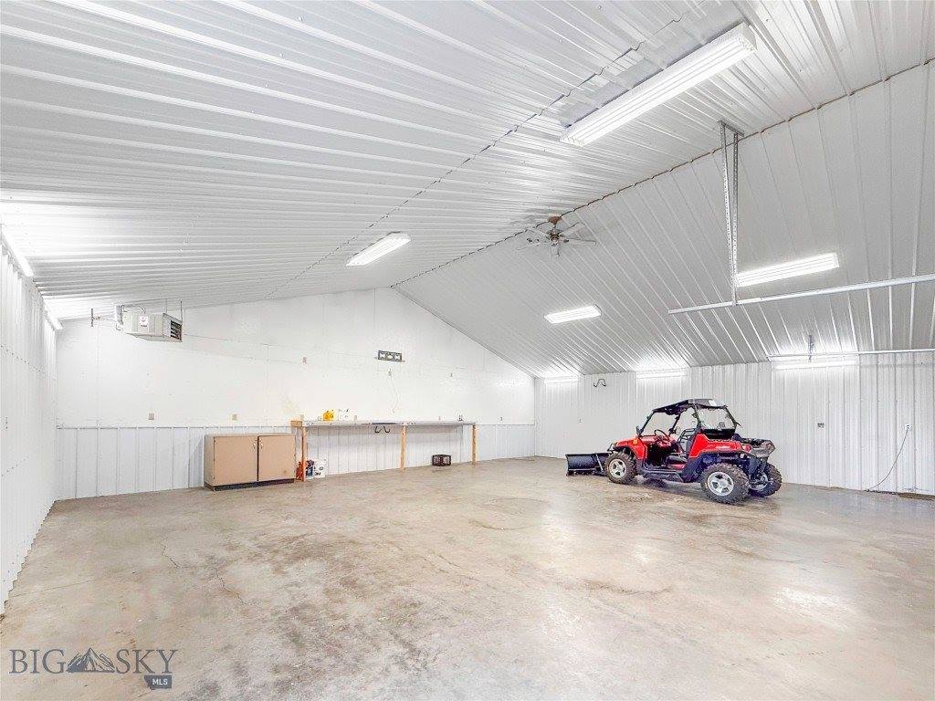 395 Parker Drive, Belgrade, MT 59714