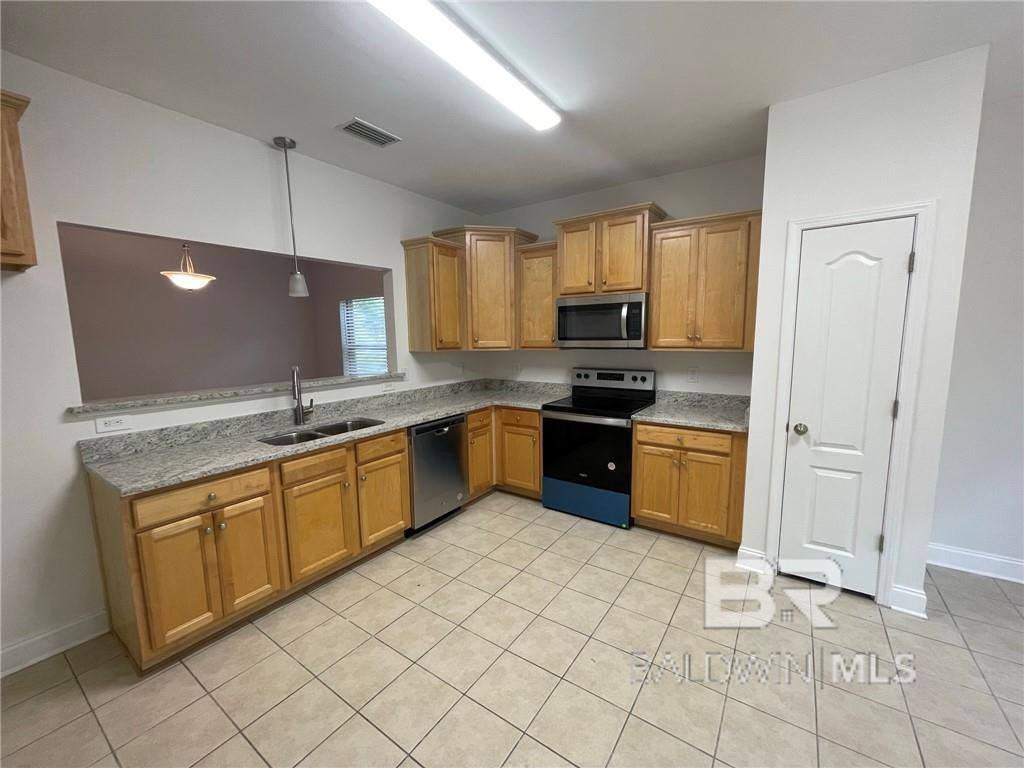 10215 Hunters Trace, Mobile, AL 36608