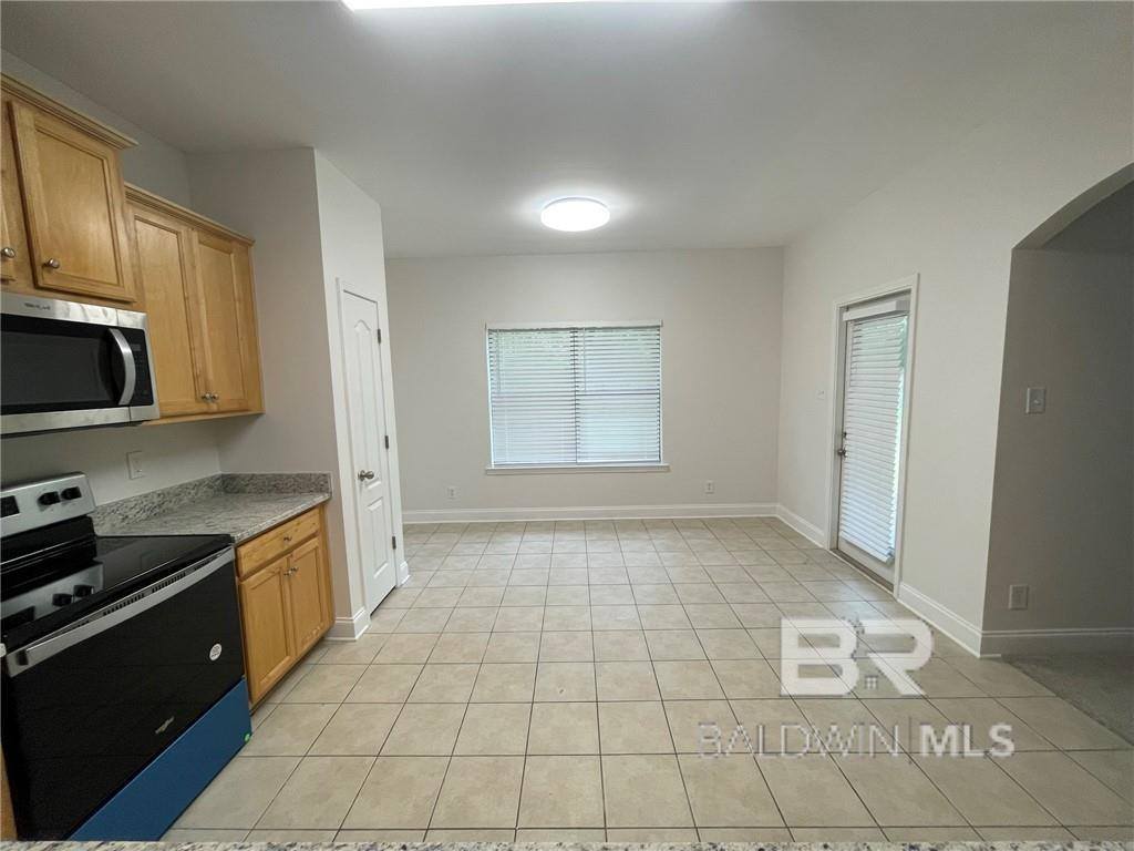 10215 Hunters Trace, Mobile, AL 36608