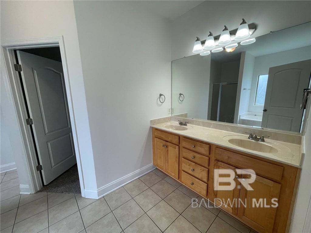 10215 Hunters Trace, Mobile, AL 36608