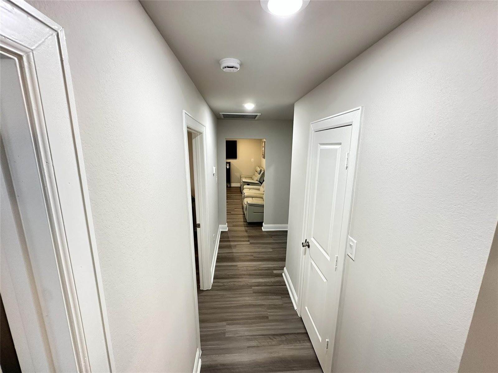 203 South 5th Street, Highlands, TX 77562