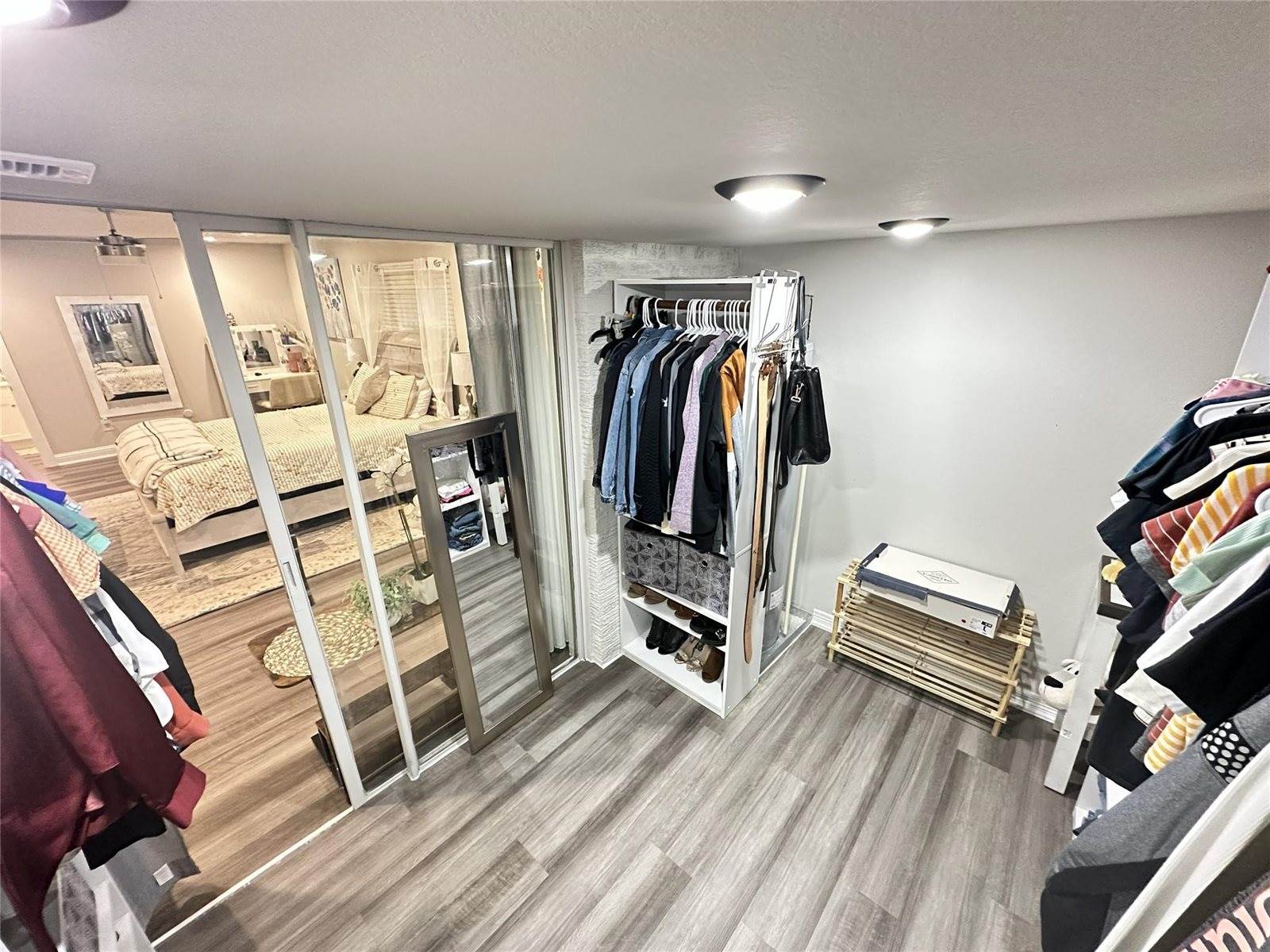 203 South 5th Street, Highlands, TX 77562