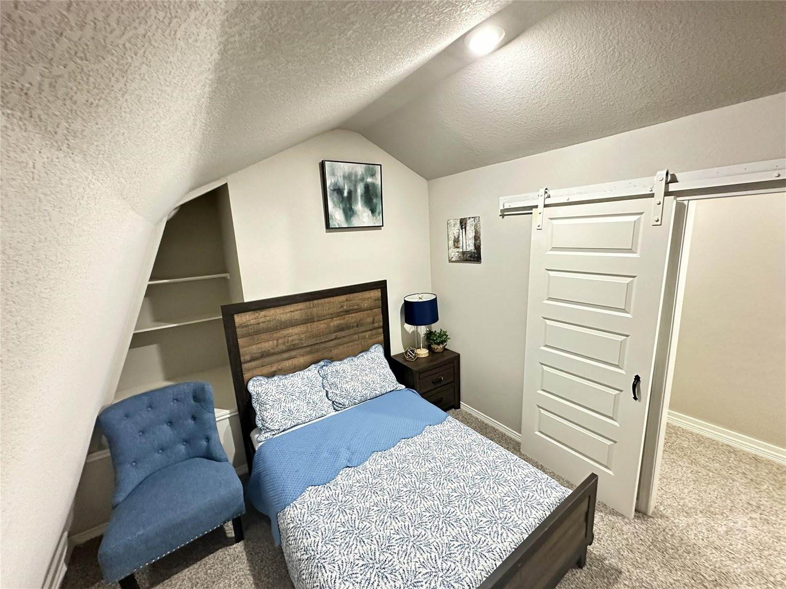 203 South 5th Street, Highlands, TX 77562